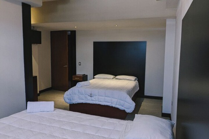 Room 15 of 51