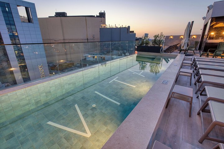 Pool 30 of 59