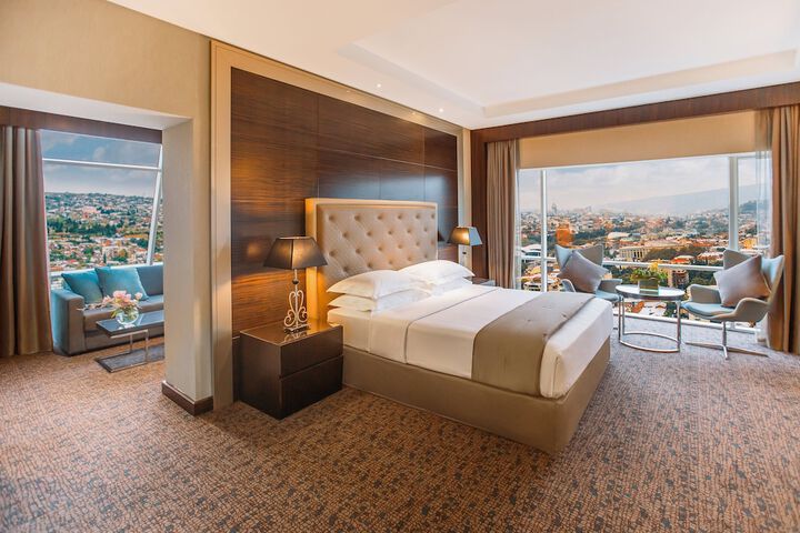 Room 32 of 156