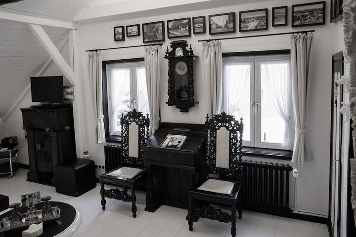 Room 11 of 68