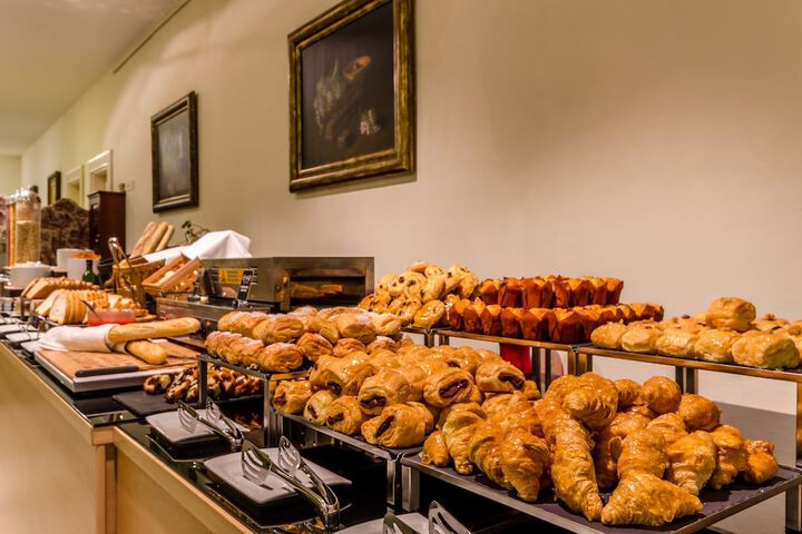 Breakfast/Coffee Service 16 of 30