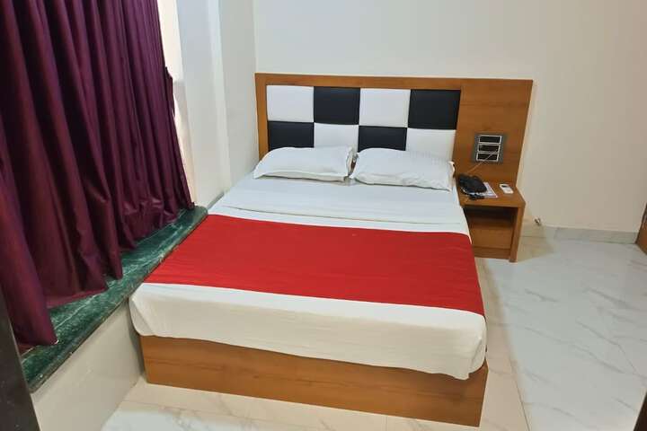 Room 12 of 39