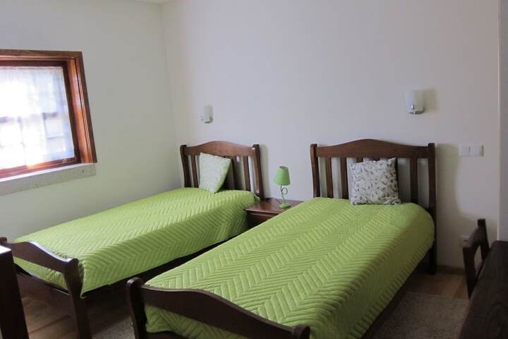 Room 4 of 95