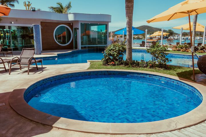 Pool 56 of 103