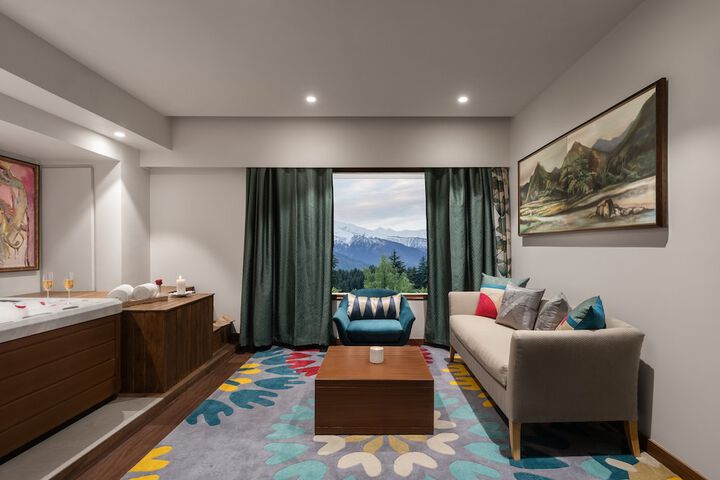 Room 7 of 34