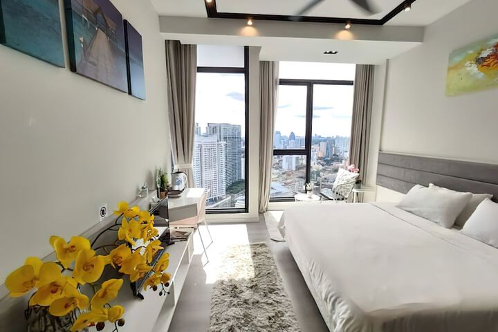 Room 4 of 109