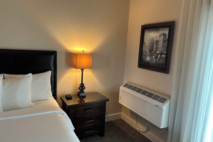Room 12 of 149
