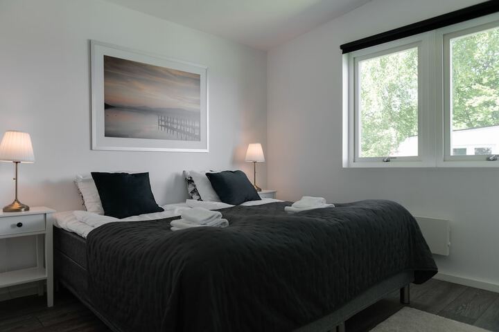 Room 10 of 28