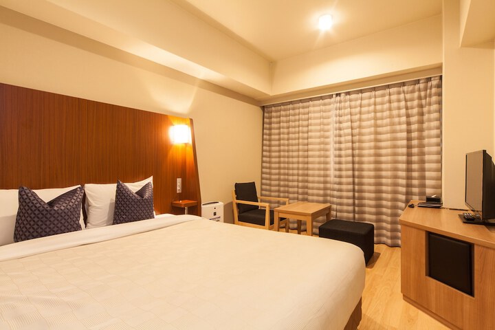 Room 15 of 84