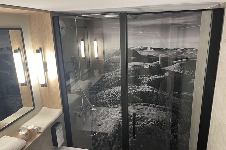 Room 22 of 50