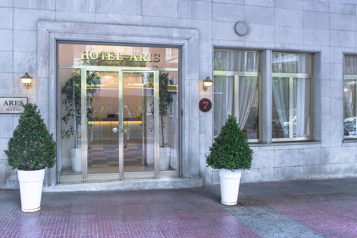 Hotel 35 of 40