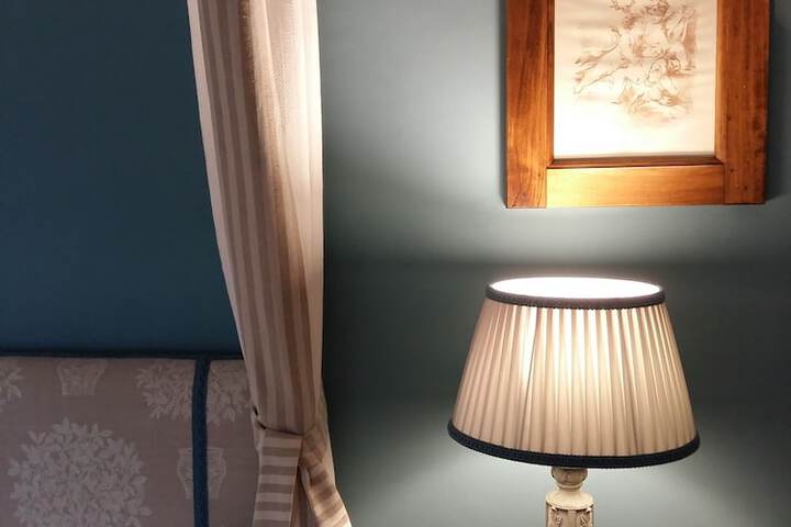Room 5 of 66