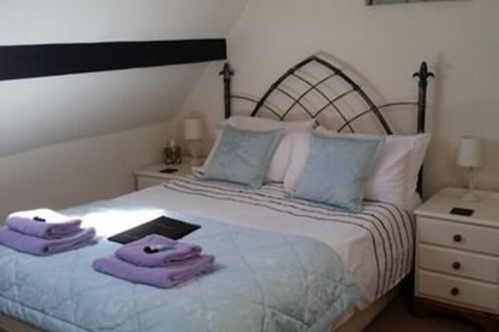 Room 5 of 14