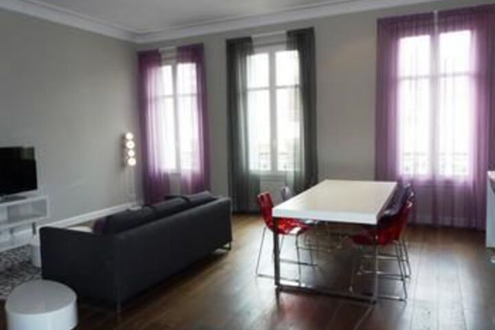 Room 17 of 18