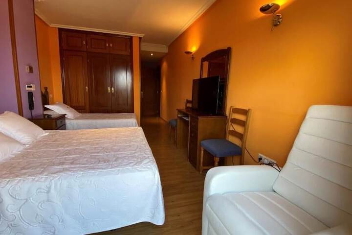 Room 14 of 34