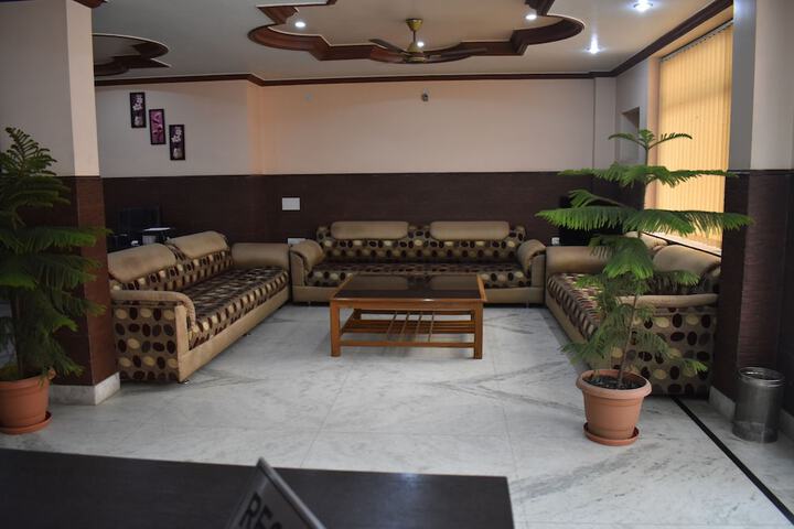Hotel Interior 4 of 22