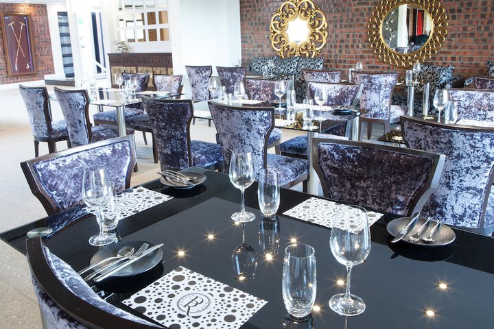 Dining 49 of 62