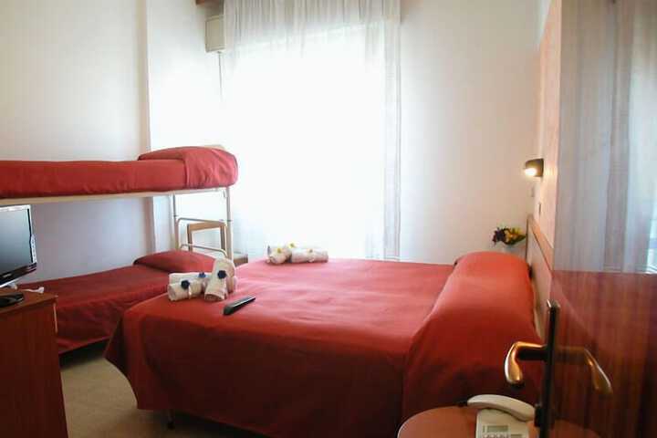 Room 6 of 15
