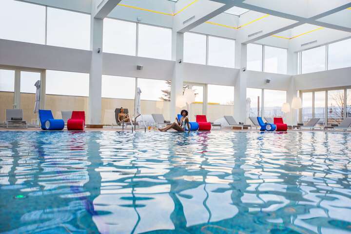 Pool 85 of 156