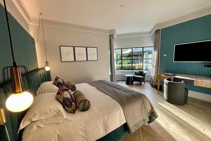 Room 2 of 15