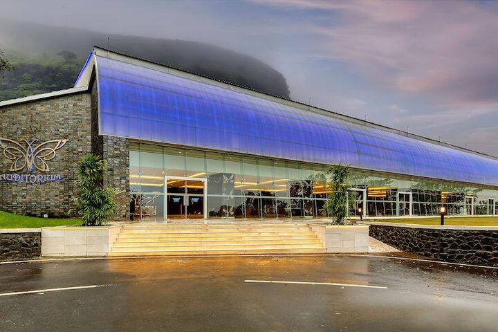 Business Center 71 of 82