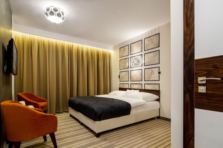 Room 14 of 68