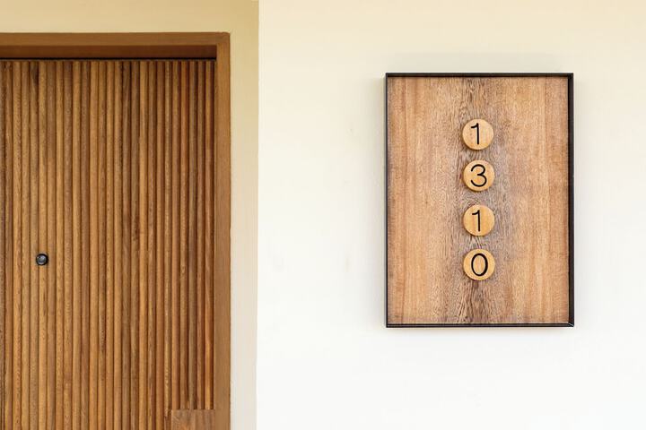 Room 7 of 42