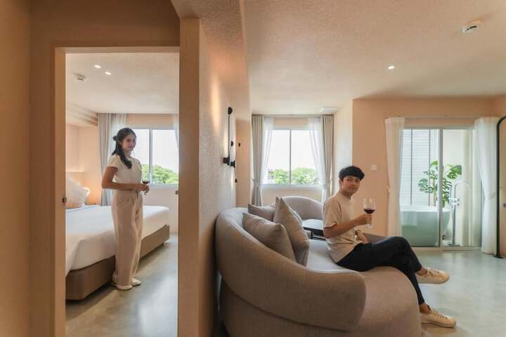 Room 48 of 65