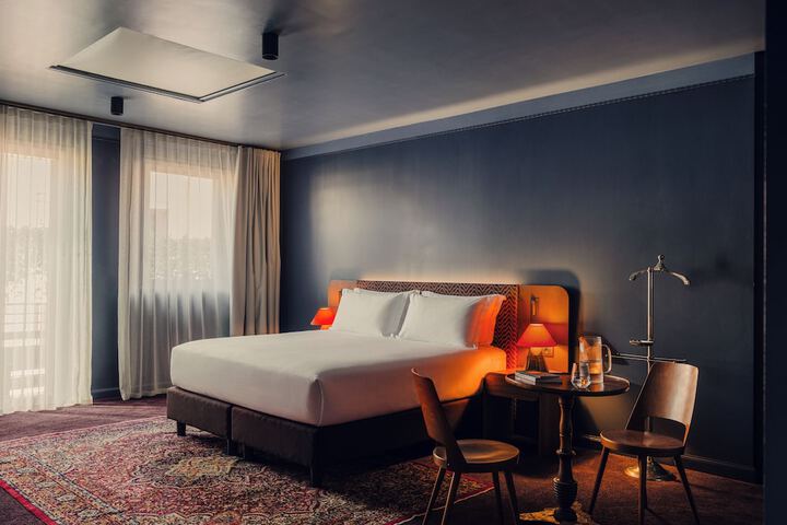 Room 51 of 120
