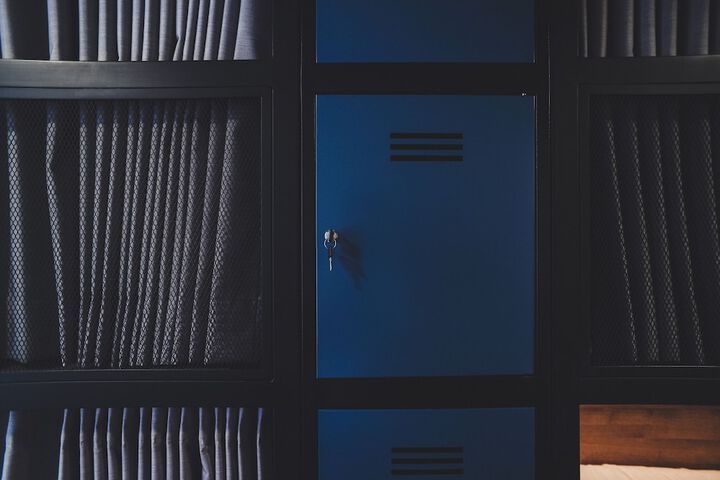 Room 7 of 108