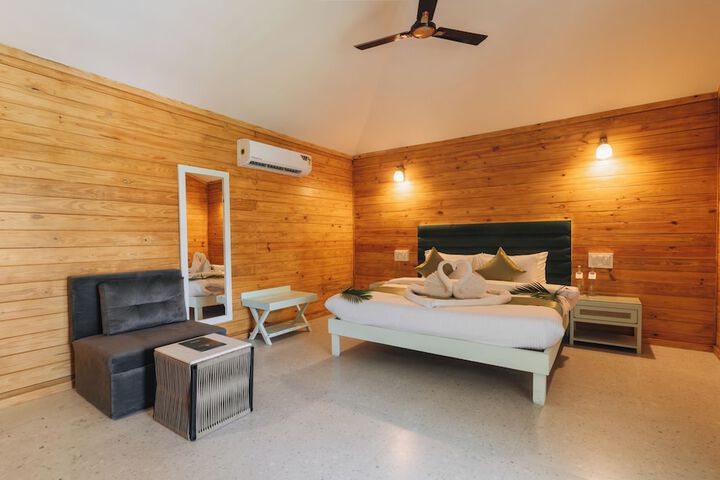 Room 5 of 51