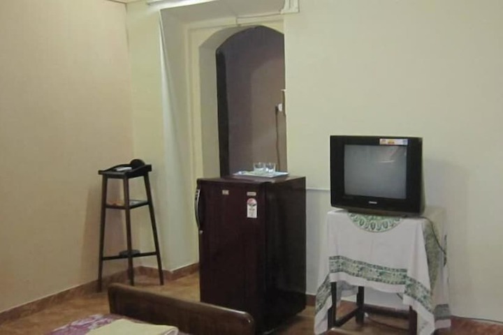 Room 15 of 30