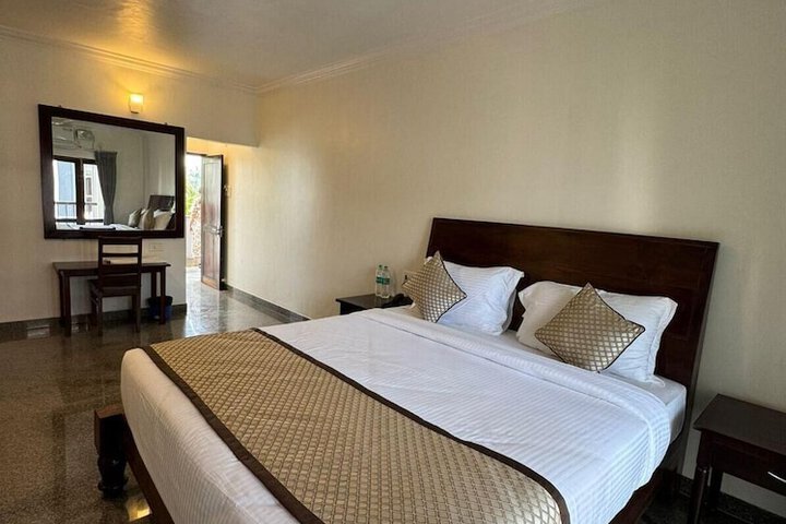 Room 10 of 25