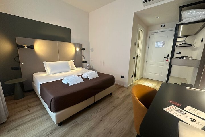 Room 37 of 58