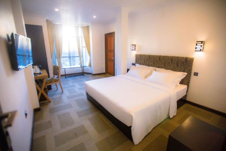 Room 3 of 12