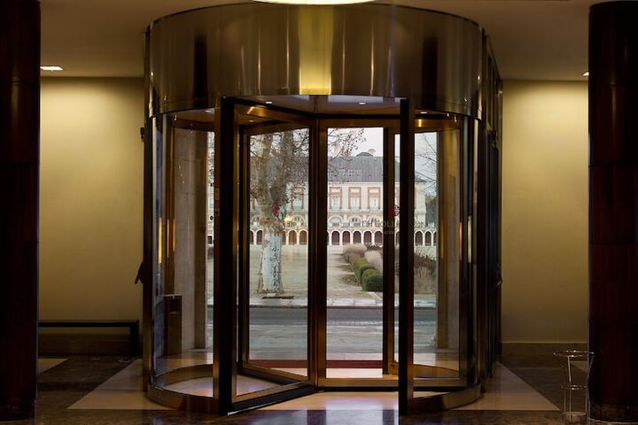 Hotel 2 of 118