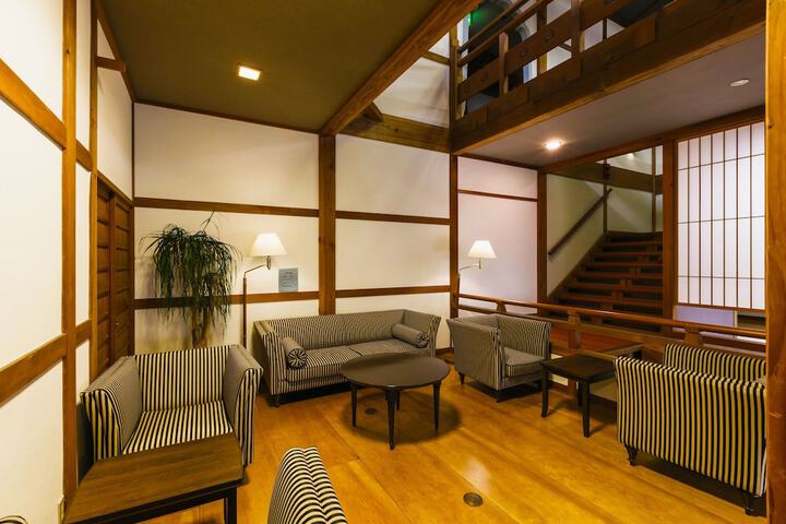 Hotel Lobby