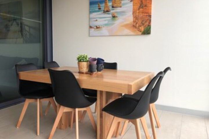 Room 3 of 38