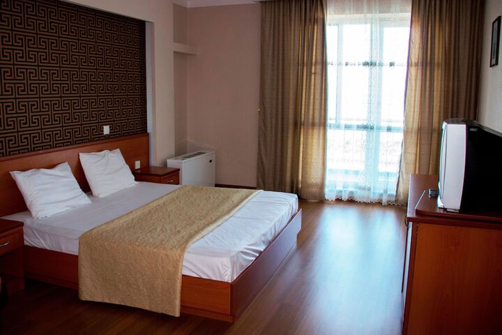 Room 3 of 45