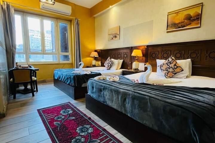 Room 35 of 114