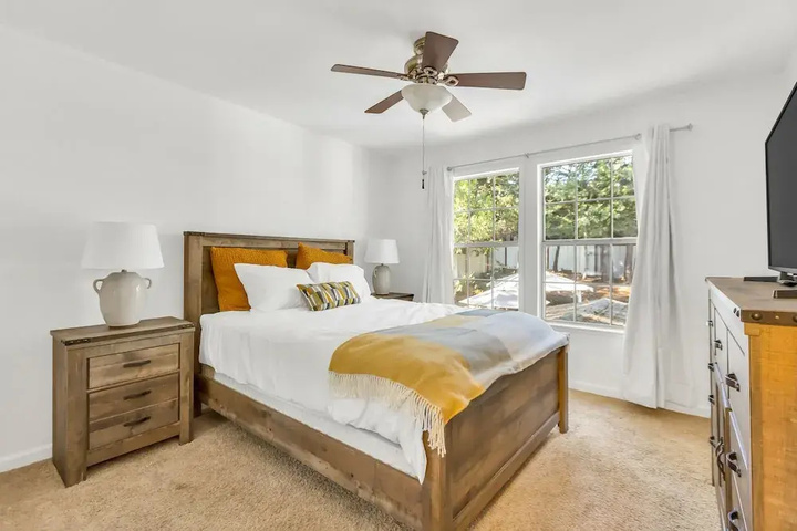 Room 5 of 20