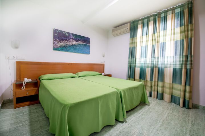 Room 15 of 35