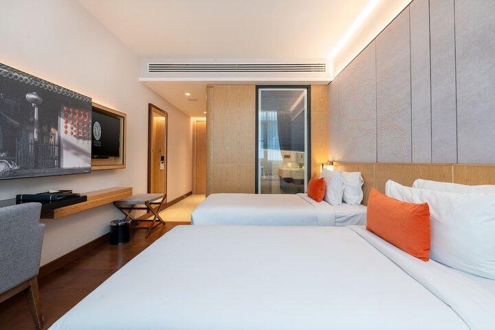 Room 17 of 58
