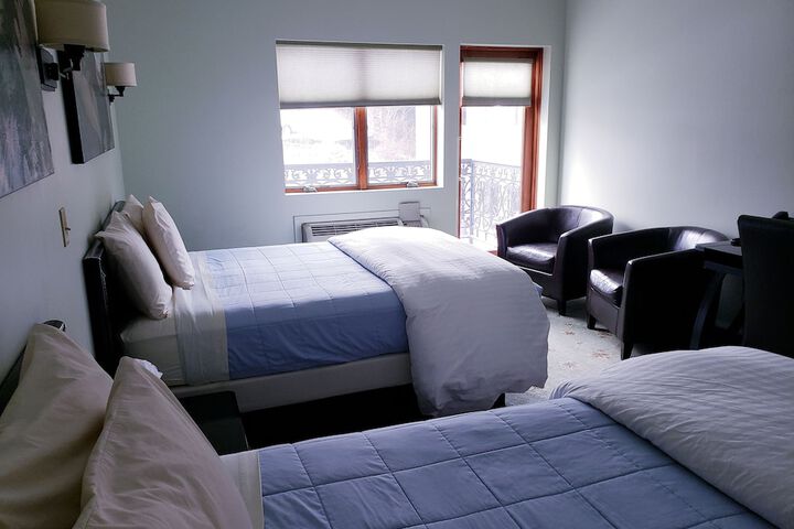 Room 27 of 206