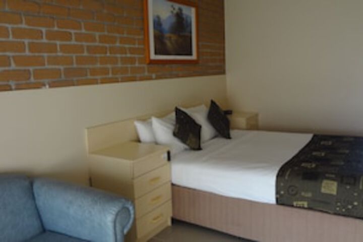 Room 19 of 60