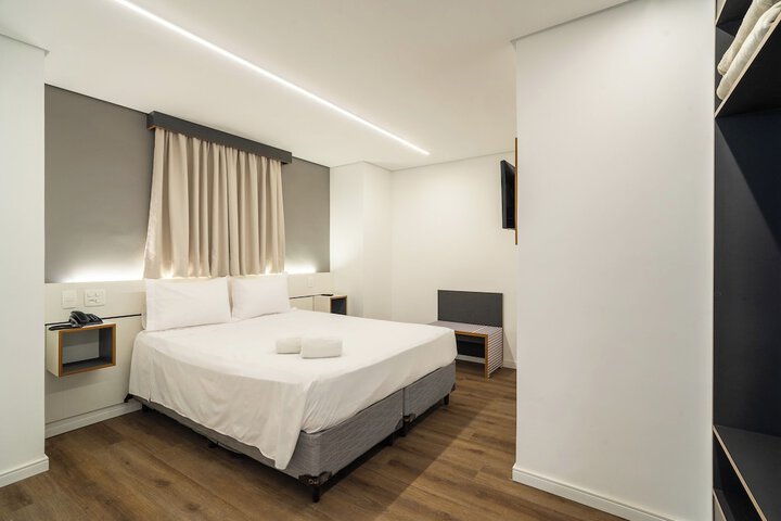 Room 8 of 58