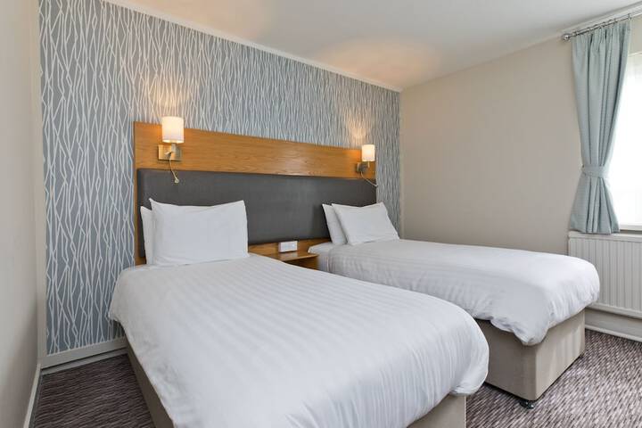 Room 5 of 26