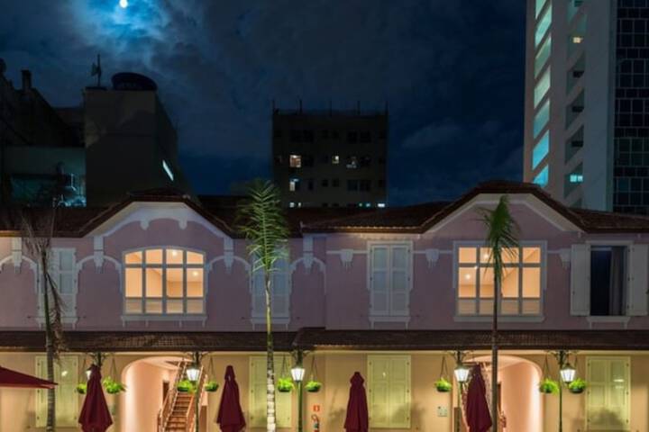 Hotel Exterior 79 of 86