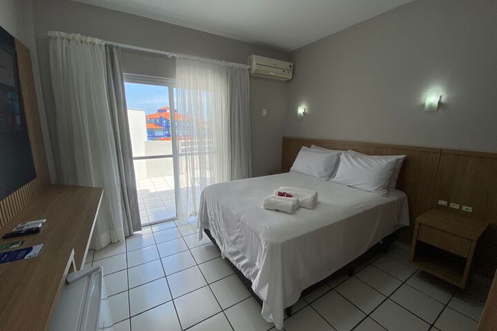 Room 52 of 102