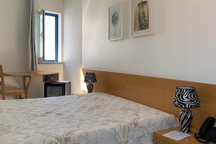 Room 14 of 85